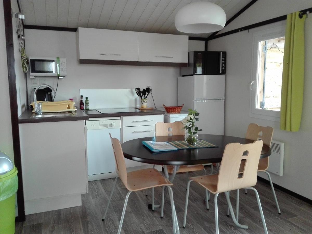 Chalet Zure Ondoan - Spa Et Piscine Chauffee Тарнос Екстериор снимка